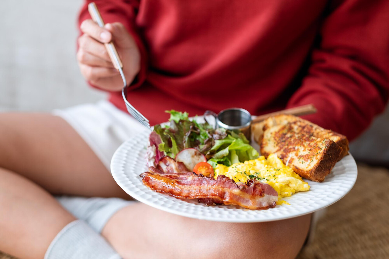 체중이란 그 사람의 생활패턴 및 에너지 섭취 패턴을 반영한 결과물 / Designed by Freepik (https://www.freepik.com/)