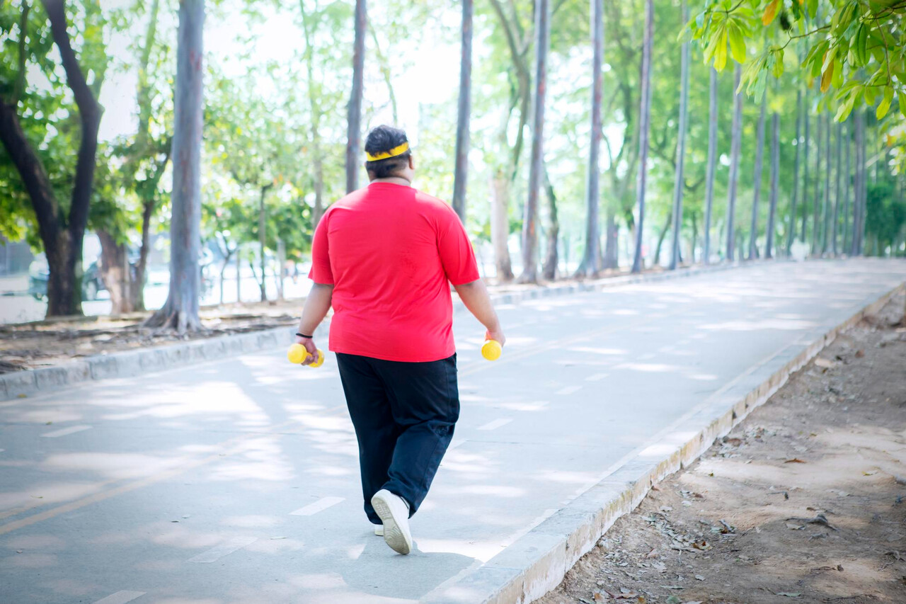 무리하지 않고 천천히 걷기부터 시작해보자 / Designed by Freepik (https://www.freepik.com/)