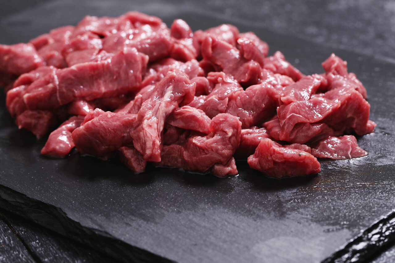 기존 육류의 맛은 물론 식감도 잡을 수 있어야 비로소 '대체'를 논할 수 있을 것이다 / Designed by Freepik (https://www.freepik.com/)