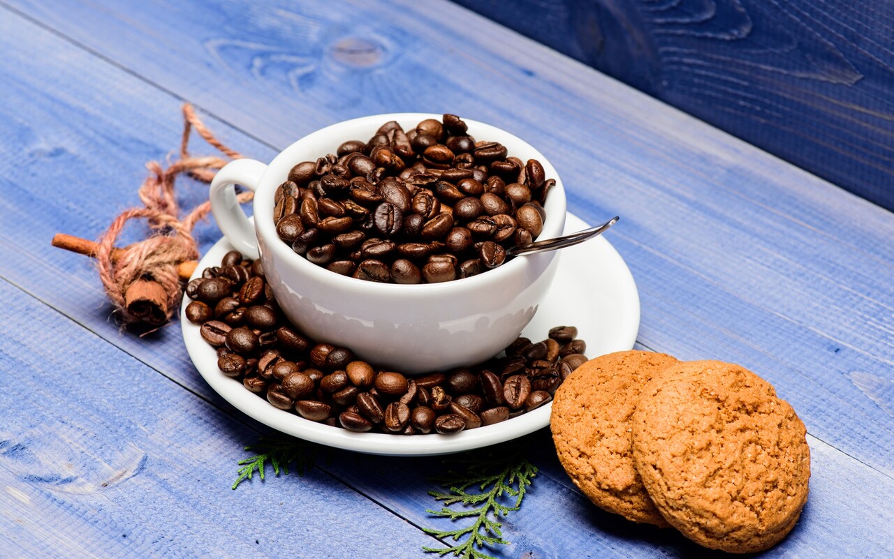 습관처럼 먹는 음식이 있다면, 그것이 편두통 원인일 가능성도 고려해야 한다 / 이미지 출처 : 모션 엘리먼츠