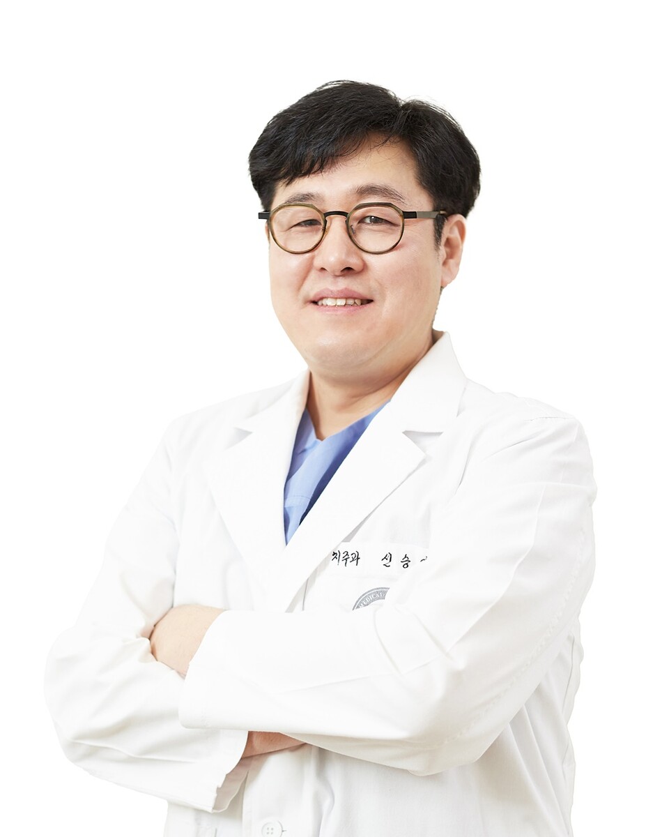 경희대치과병원 치주과 신승일 교수 / 제공 : 경희의료원