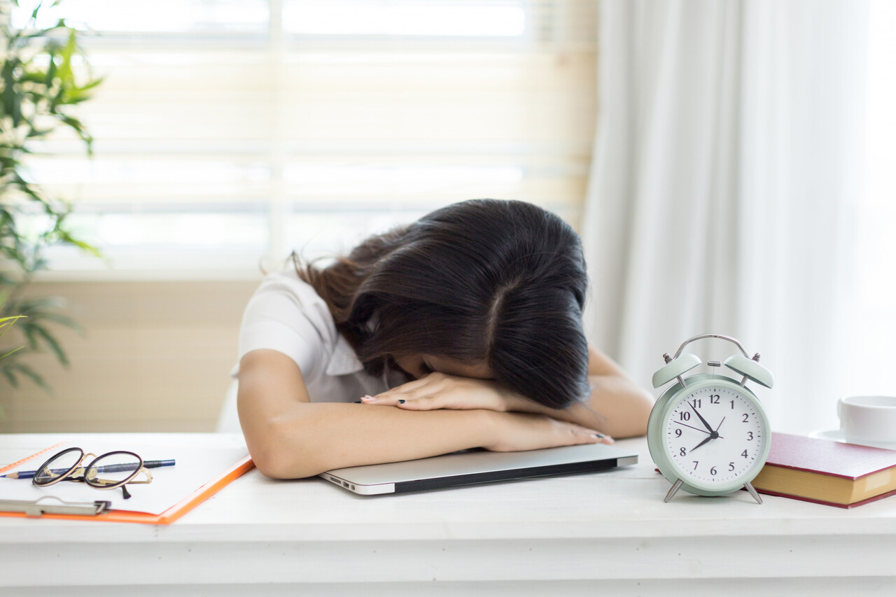 자신의 생활 패턴에 맞춰서, 짧게 활용하는 것이 낮잠 잘 자는 법의 핵심이다 / Designed by Freepik