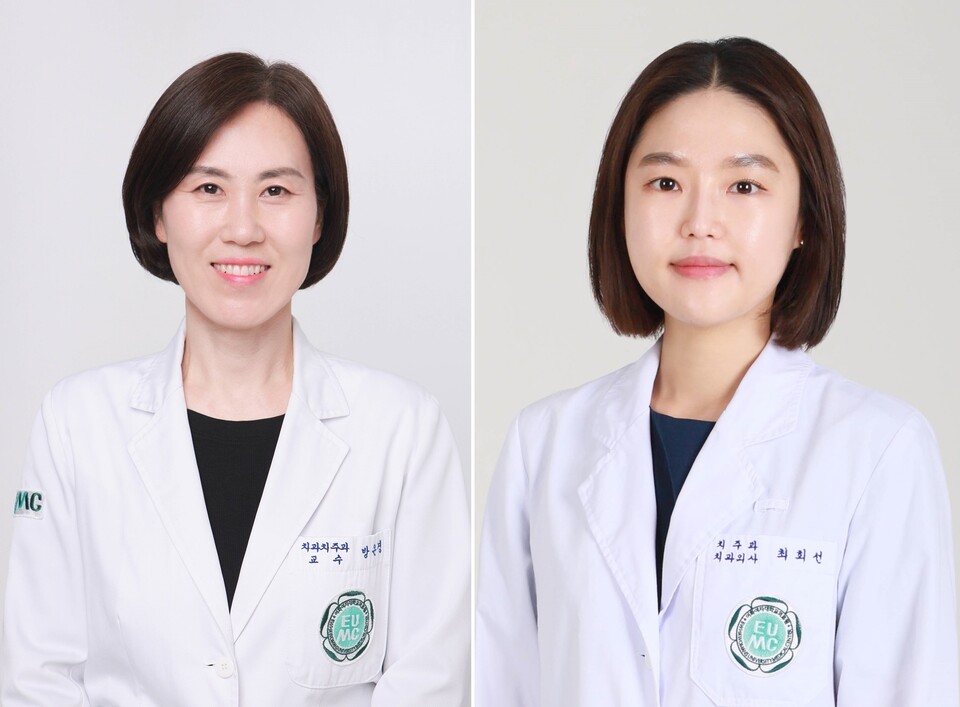 이대목동병원 치주치주과 방은경 교수(좌)와 최희선 전임의(우) / 제공 : 이화의료원