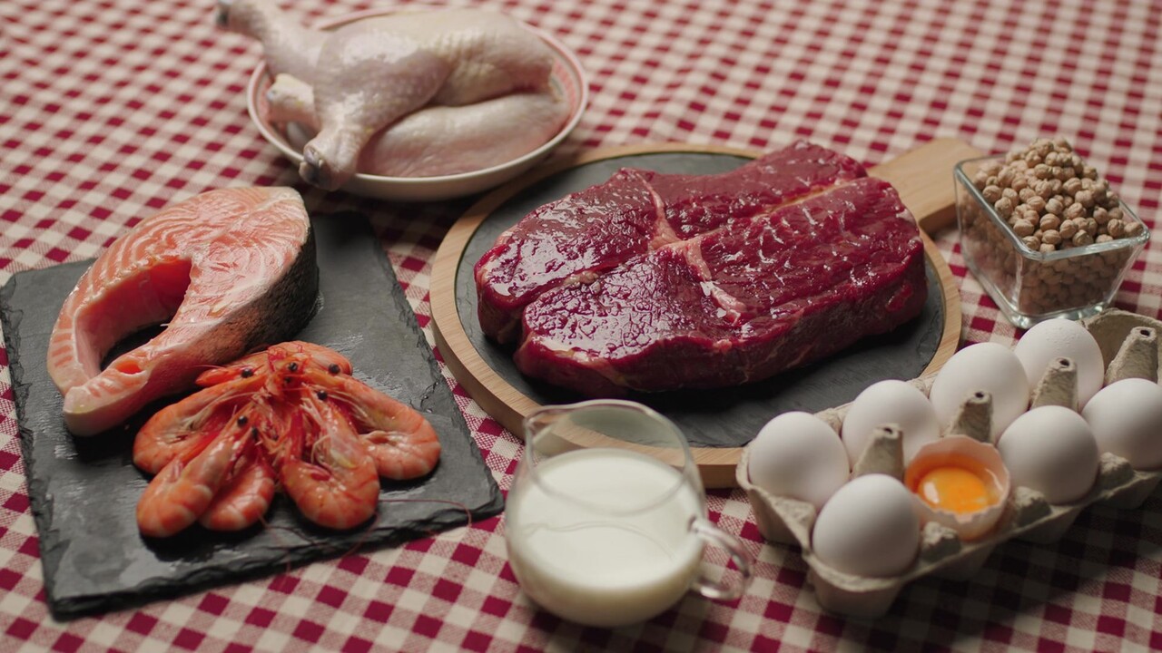 대체로 동물성 단백질을 주로 소비하는 국가들의 기대 수명이 더 낮았다 / 이미지 출처 : Motion Elements