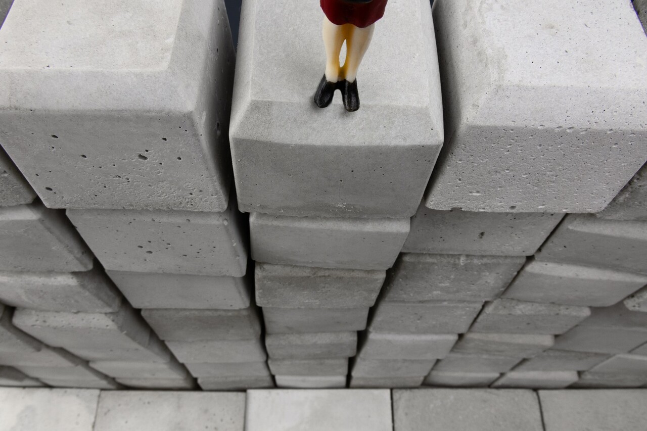 우울증을 앓는 사람들은 사회적 인식 문제로 인해 극한의 고립감을 느끼기도 한다 / 이미지 출처 : Motion Elements