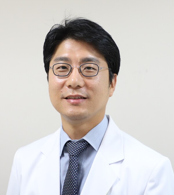 [사진]건국대병원 정형외과 정석원 교수