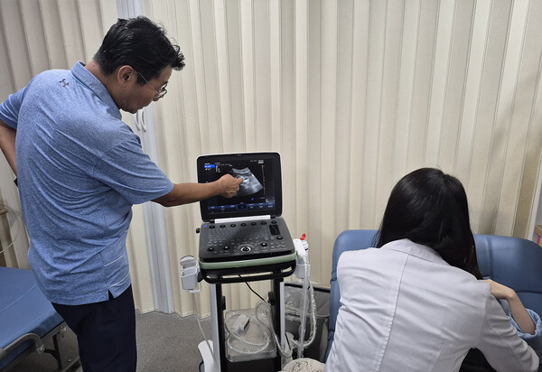 003_의료봉사_초음파검사_이석환교수